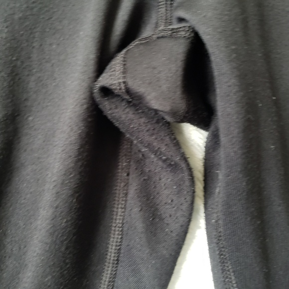 *SOLD* Bundle of 2 Aerie Leggings w/Pockets sz M! - Picture 4 of 8